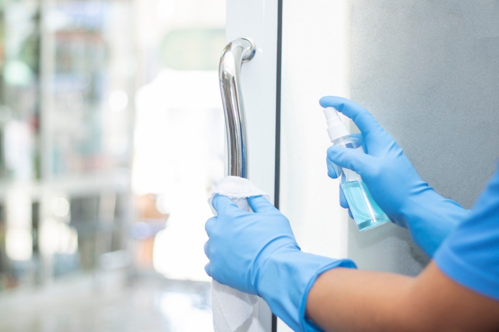 Make your workplace safer with specialist contract cleaners
